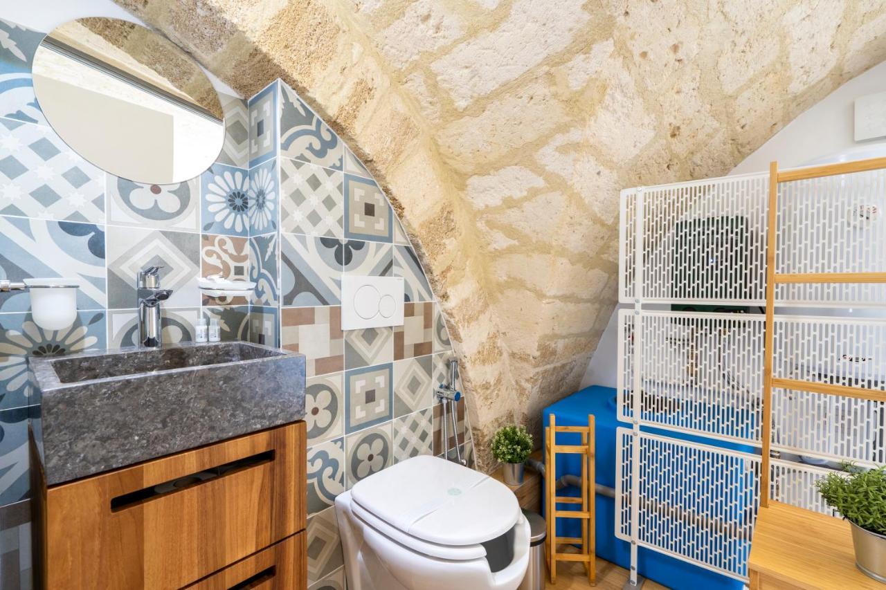 Stazione & Politecnico Stylish Apt With Netflix Bari Exteriör bild