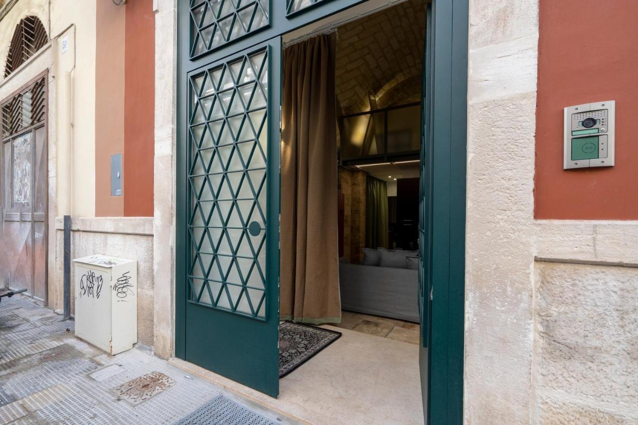 Stazione & Politecnico Stylish Apt With Netflix Bari Exteriör bild