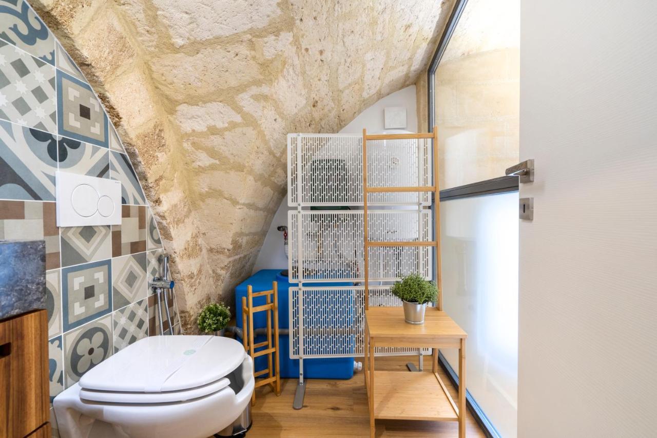 Stazione & Politecnico Stylish Apt With Netflix Bari Exteriör bild